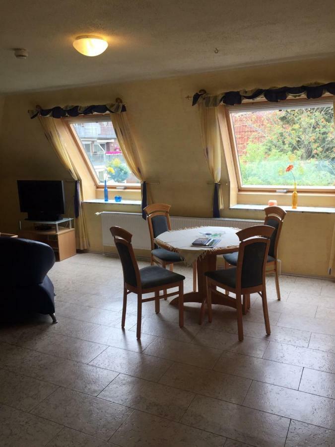 Ferienwohnung Haus Steffens Esens Exterior foto